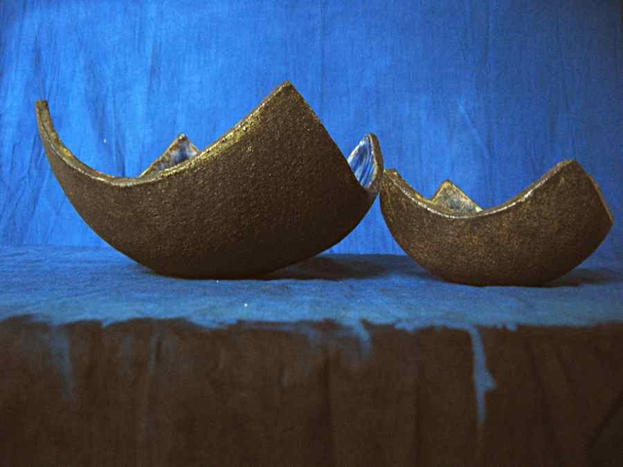 Fuente cóncava Iris cobalto